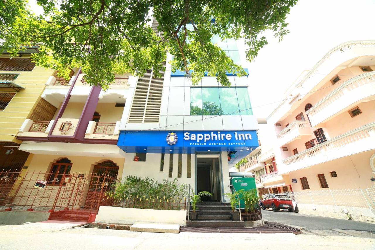Sapphire Inn Pondicherry Bagian luar foto